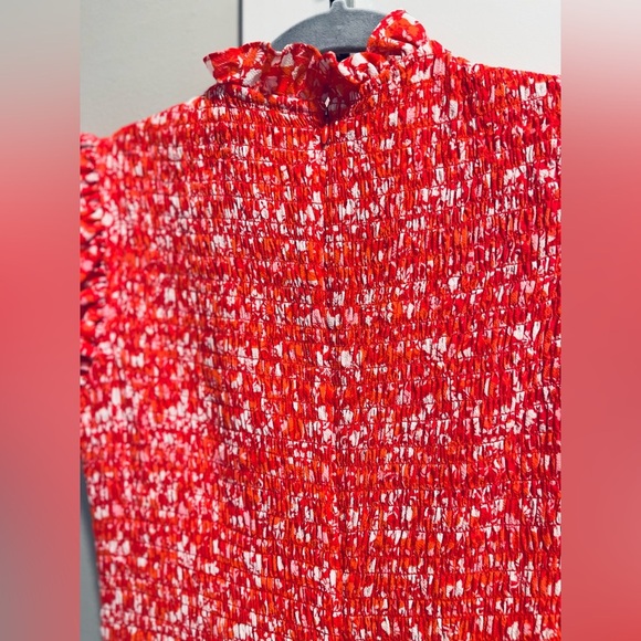 NEW! French Connection Hibiscus Verona Floral Smocked
Minidress. Size: Small - Picture 7 of 8